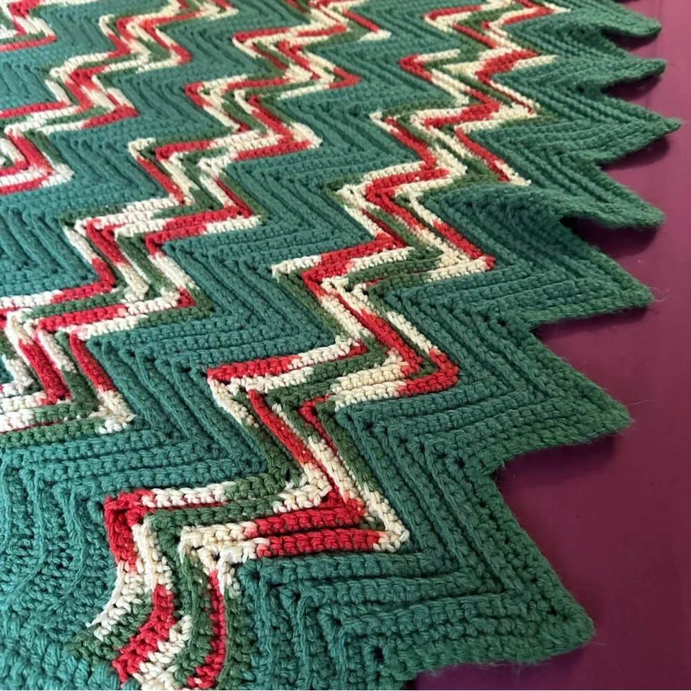 Green and Yellow Zigzag Holiday Handmade Throw Blanket Crochet